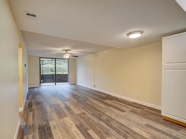 890 N Federal Hwy #103 — Photo 10