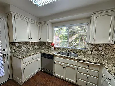 8153 N Cedar Ave #219 — Photo 10