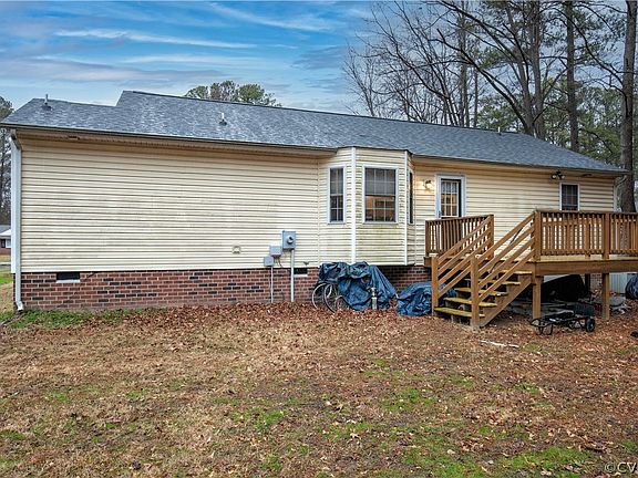 5th image of 3235 Gordon Dr