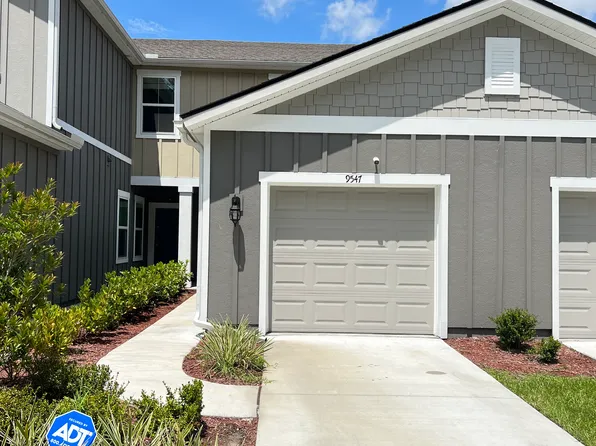 9547 Star Dr, Jacksonville, FL 32256