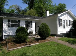 302 W Forest Ln, Oak Ridge, TN 37830