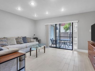 134 S Cypress Rd #418, Pompano Beach, FL, 33060