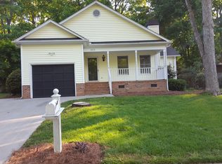 105 Brams Ct, Taylors, SC 29687