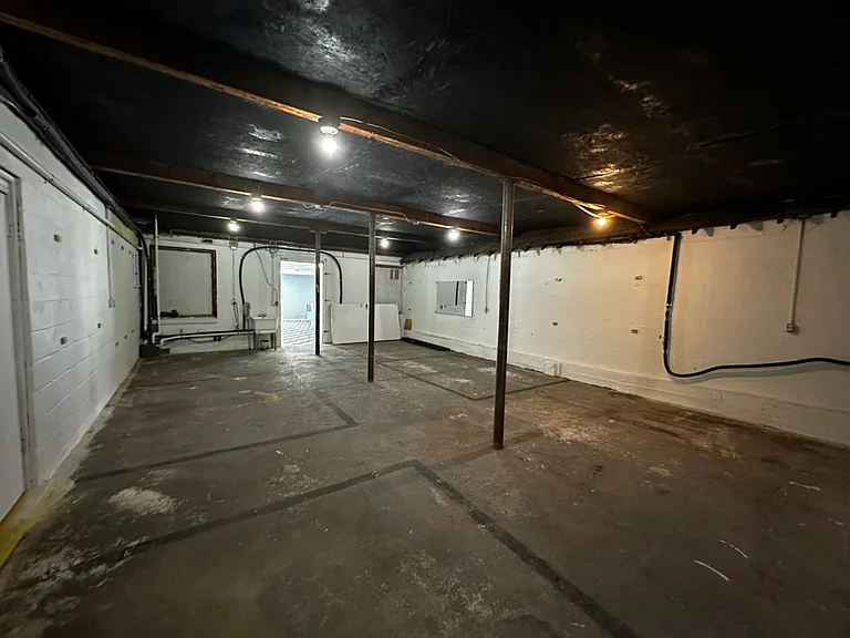 302 Radford St #A — Photo 13