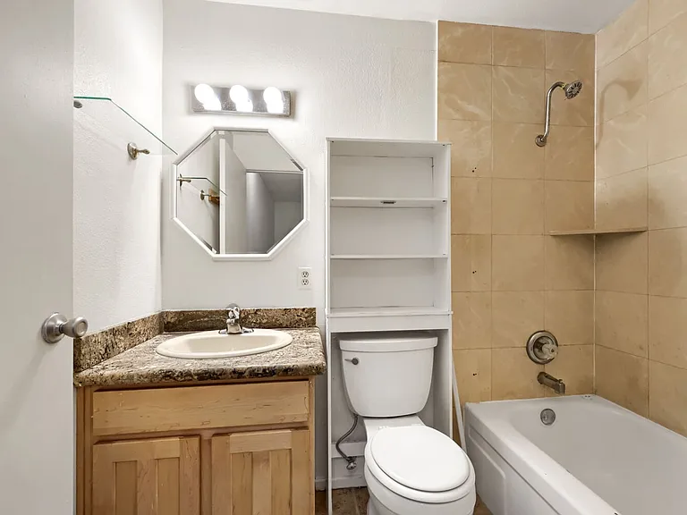 1377 Lorilyn Ave #3 — Photo 19