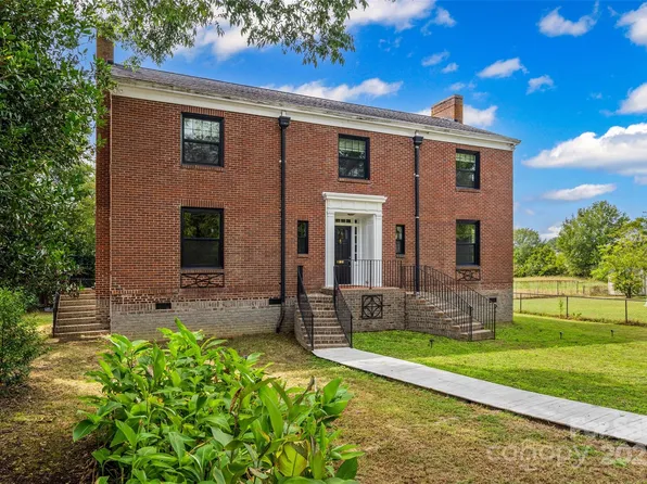 114 Marion St, Clover, SC 29710