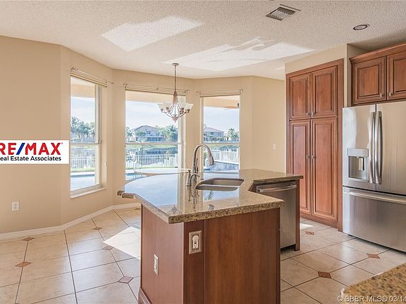 REMAX0096