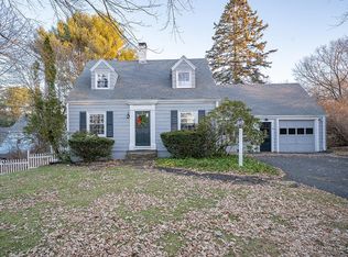 41 Scott Dyer Rd, Cape Elizabeth, ME 04107