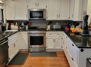 1813 Wright St, Santa Rosa, CA 95404