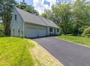 70 Depot Rd, Falmouth, ME 04105