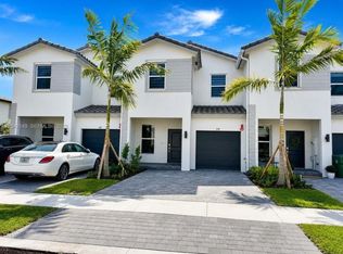 114 SW 184th Pl, Hollywood, FL 33029