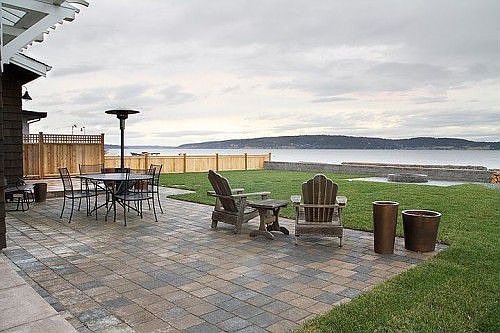5th image of 332 Shore Dr