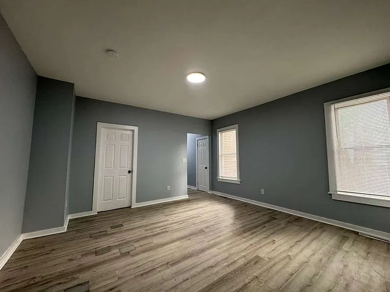 215 Rosette St #1L — Photo 19