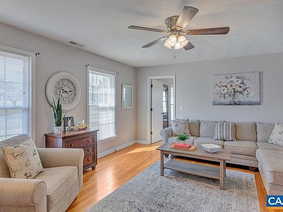 3rd image of 412 Gentry Dr #A
