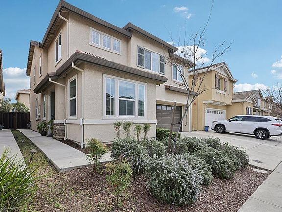 3rd image of 5348 Gramercy Circle