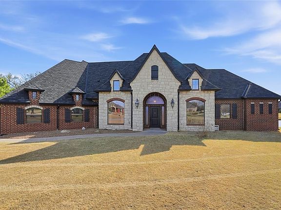 3rd image of 22822 Cedar Ridge Rd