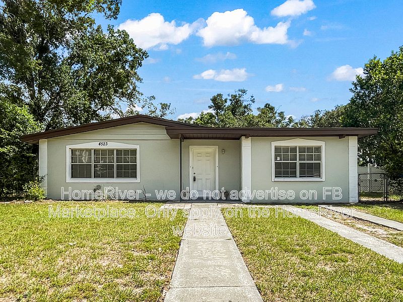 1st image of 4523 Dolphin Dr