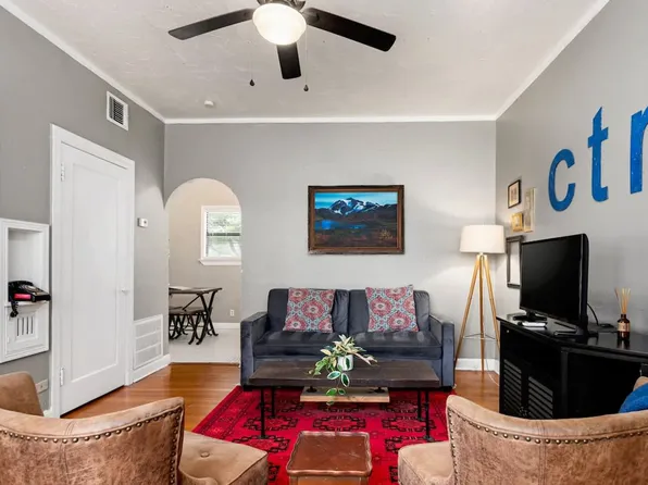 203 W Magnolia Ave, San Antonio, TX