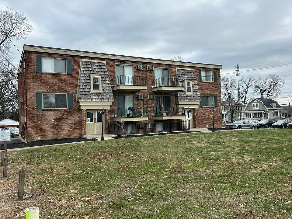 238 S Wayne Ave #5