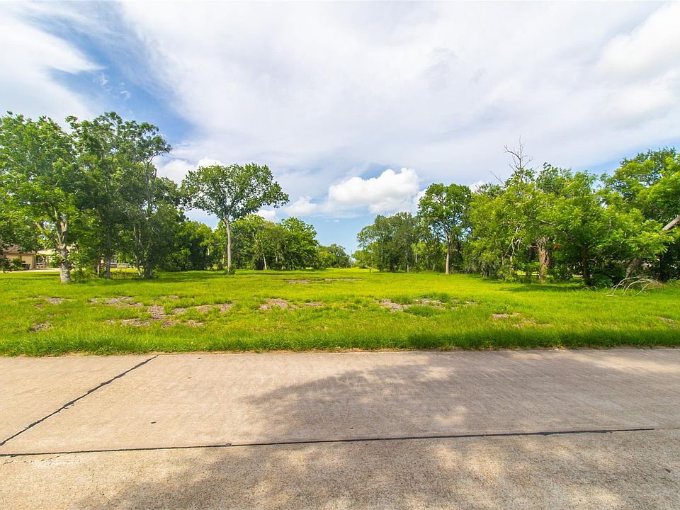 1st image of 222 Star Lake Dr