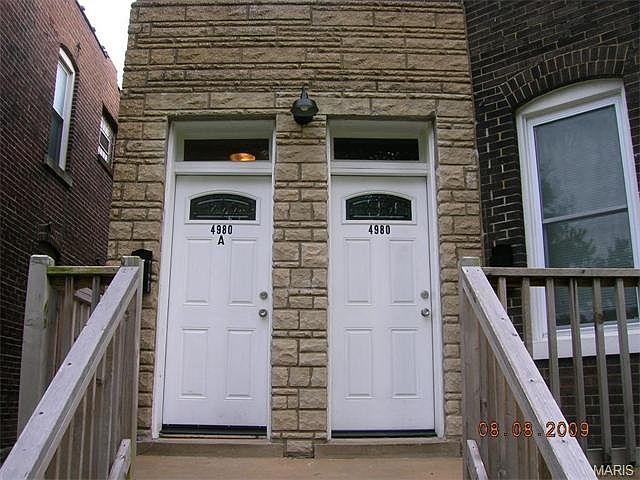 1st image of 4980 Botanical Ave