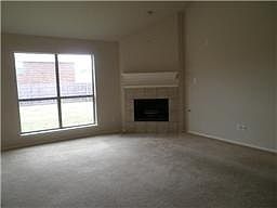5th image of 2844 Westover Dr