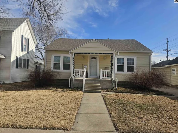 806 N Wheeler St, McPherson, KS 67460