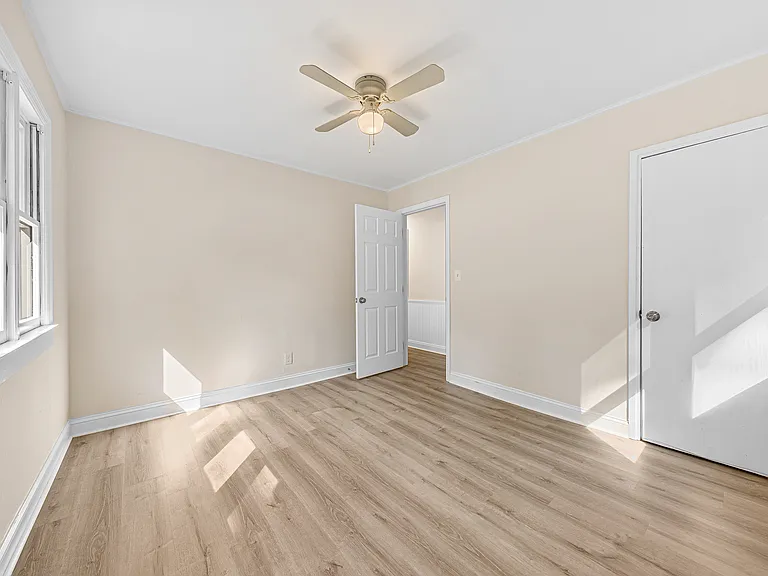 407 Veterans Dr — Photo 23