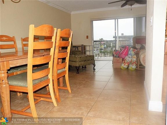 3rd image of 124 Shore Ct APT 305