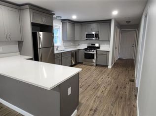 25 N Davis St #1, Providence, RI 02908