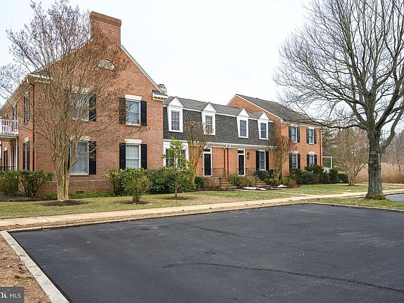 3rd image of 228 Perry Cabin Dr #228/226