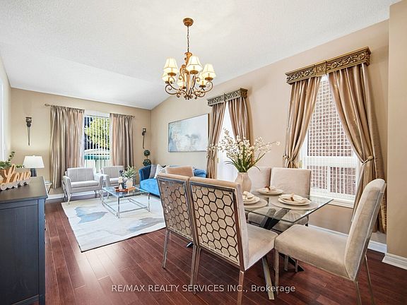 3rd image of 10 Goldnugget Rd