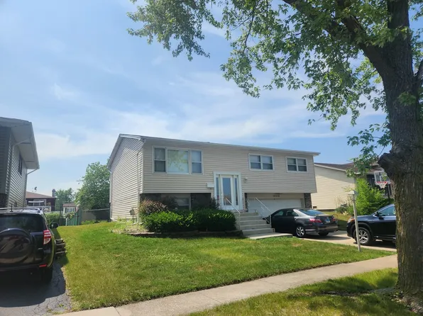 20030 Arroyo Ave, Lynwood, IL 60411