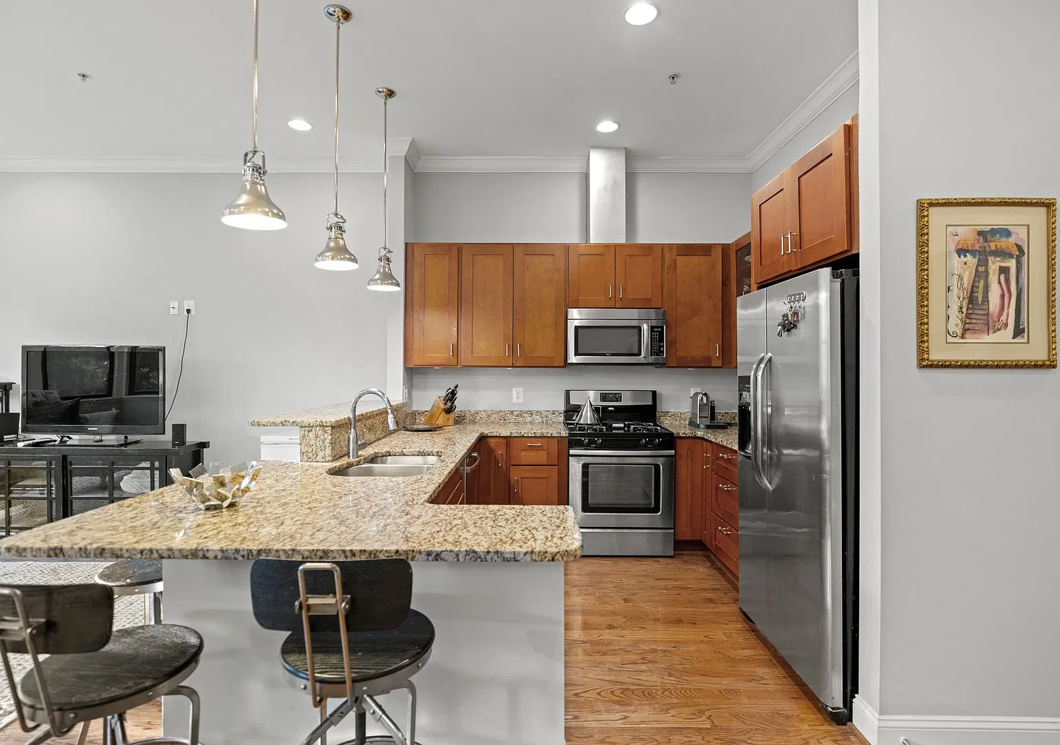 Capitol Hill Penthouse Condo | 2 Bed | 2 Baths | 1,100 Sf | Large Balcony — Photo 3