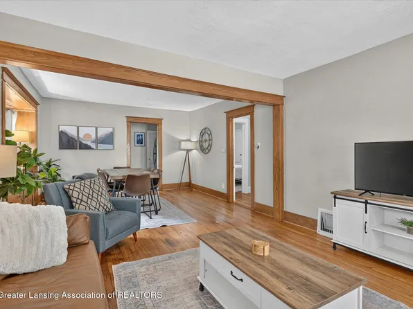 1834 Delevan Ave, Lansing, MI 48910