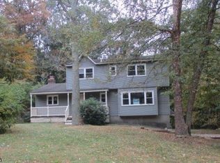 60 Ann Rd, Long Valley, NJ 07853