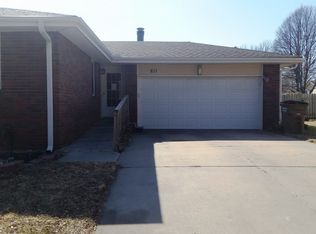 811 W South St, Lincoln, NE 68528