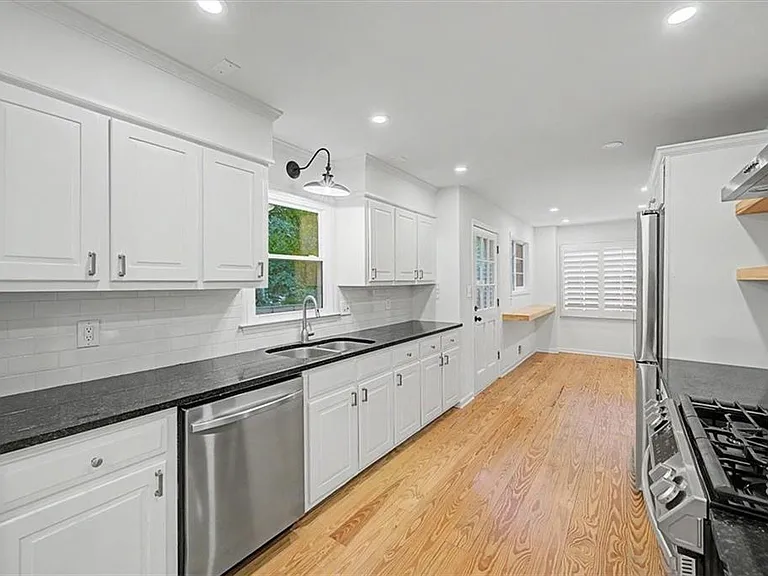 3868 Emerson St — Photo 12