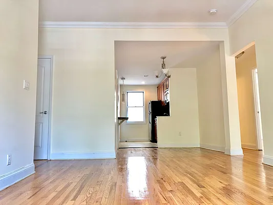 Rented by Premier Metro Realty Corp | media 50