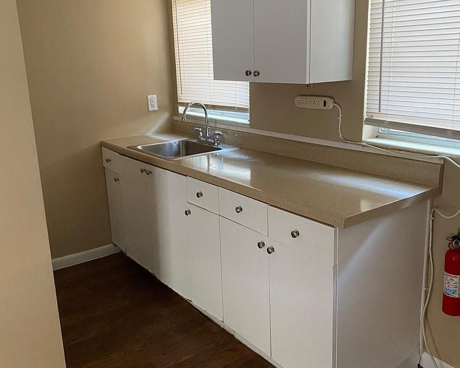 1st image of 405 S Cirus Ave #20