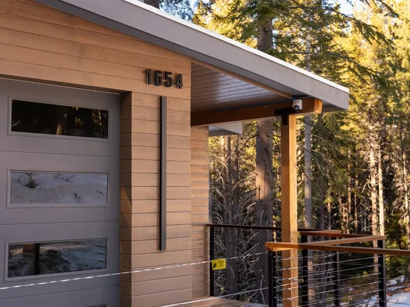 1654 Iroquois Cir, South Lake Tahoe, CA 96150