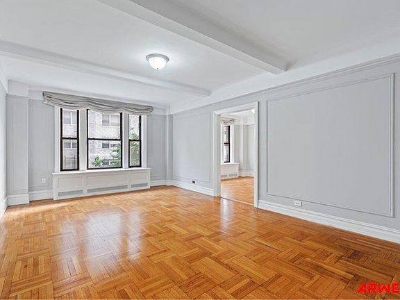 3rd image of 35 E 84th St #4D