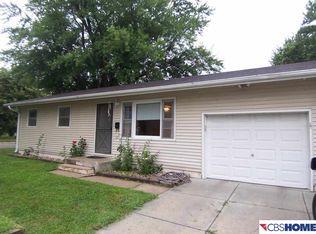 510 S Park Ave, Valley, NE 68064