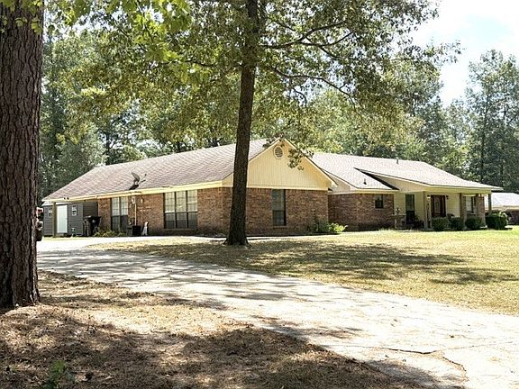 2nd image of 103 Dogwood Dr