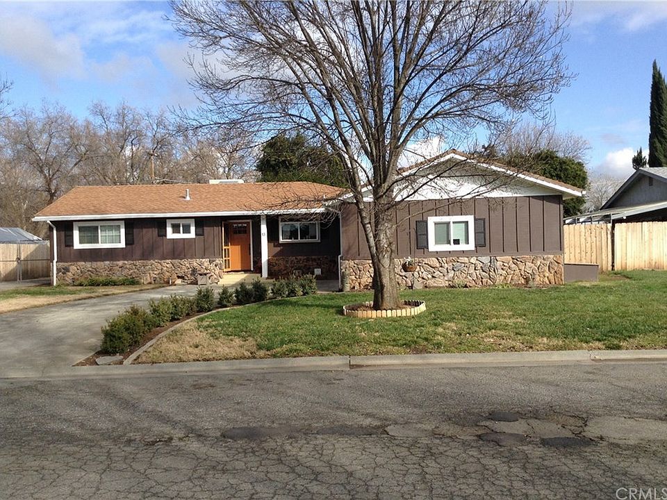 1st image of 13 Mayfair Dr