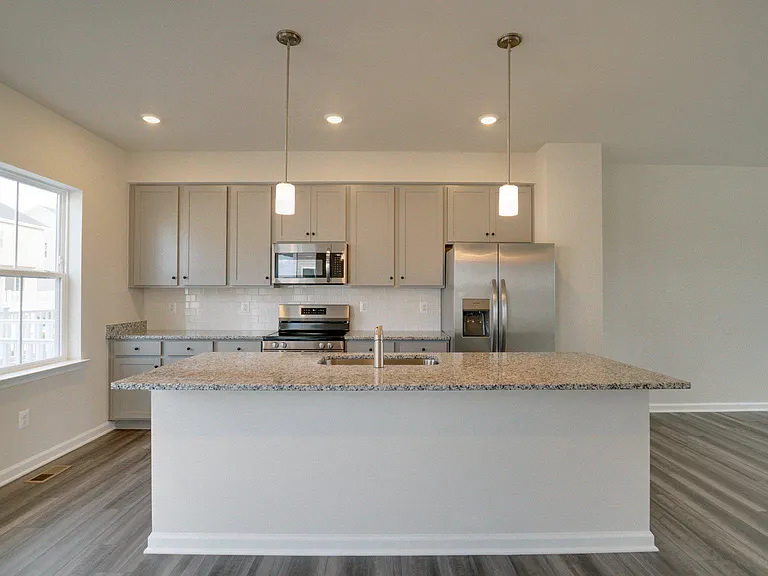 1350 Red Clover Ln — Photo 8