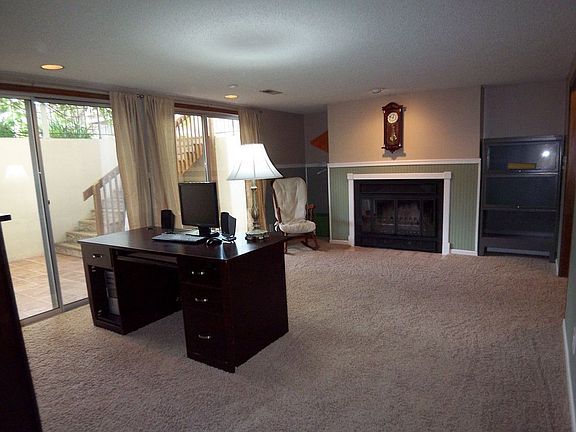 Family Room w/ Fireplace