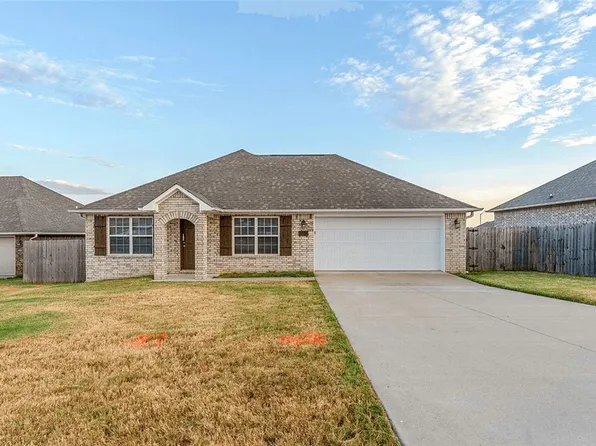 2209 Misti Woods St, Gentry, AR 72734