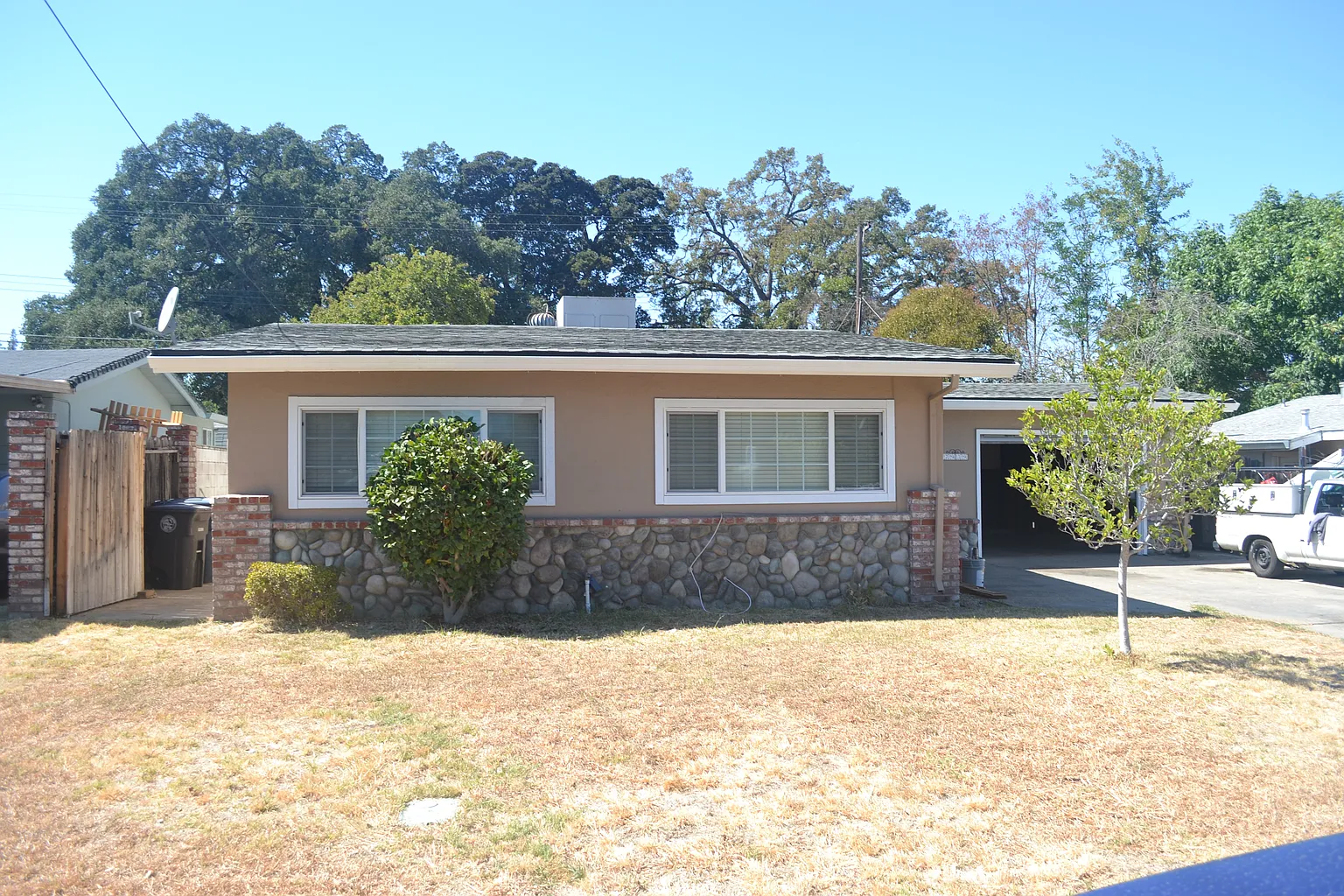 7939 Rusch Dr photo 1
