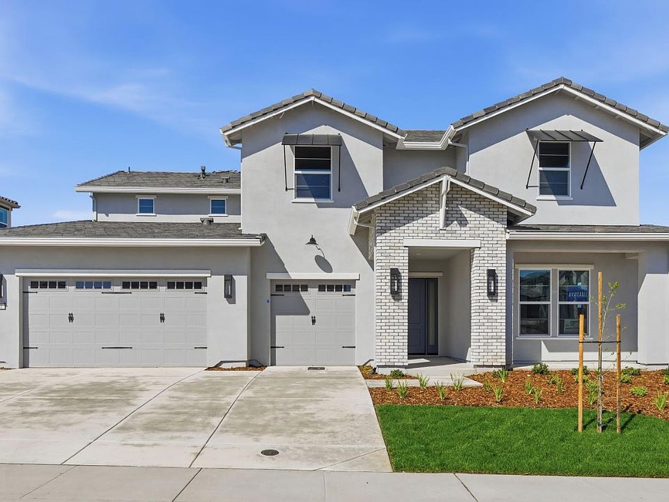 1st image of 751 Bandera Dr